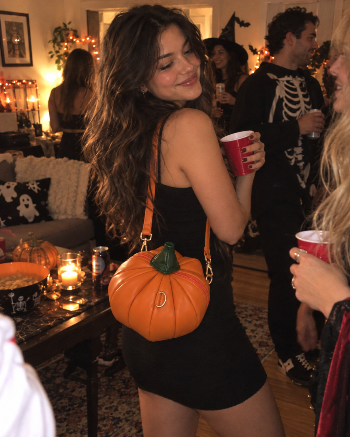 🎃 Pumpkin Crossbody Purse – Your Fall Outfit’s Finishing Touch