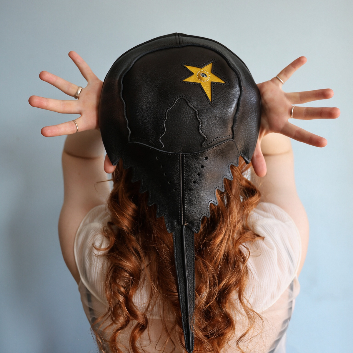 🦀 Crab Dossier Hat – Vintage Horseshoe Crab Costume Headwear