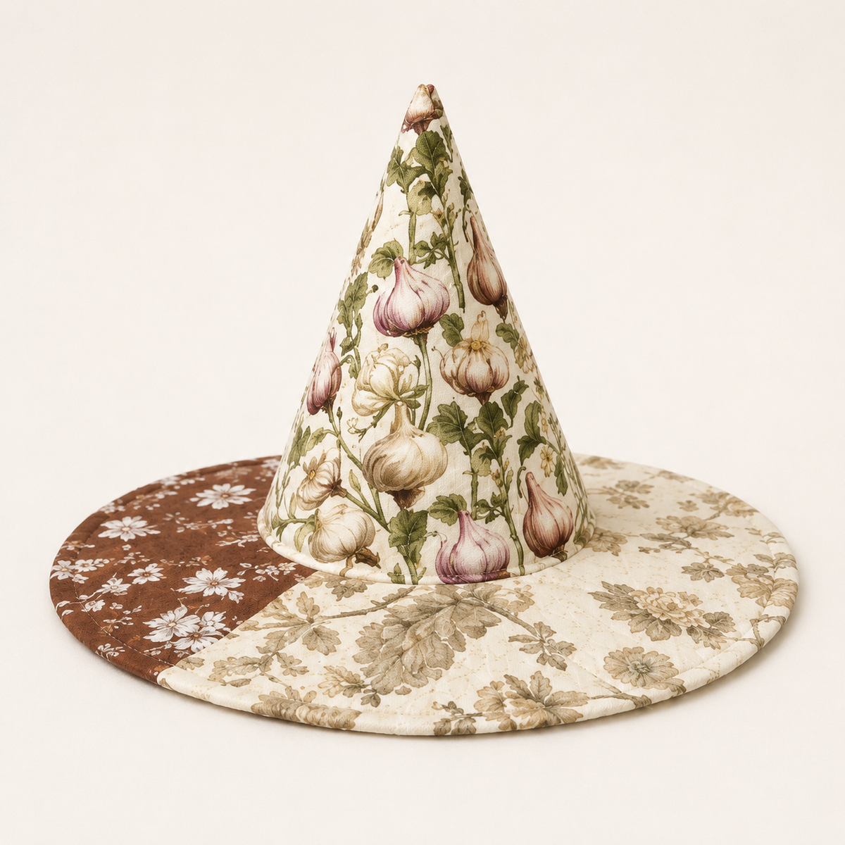 🧙‍♀️Quilted Patchwork Witch Hat – Choose Your Magical Pattern