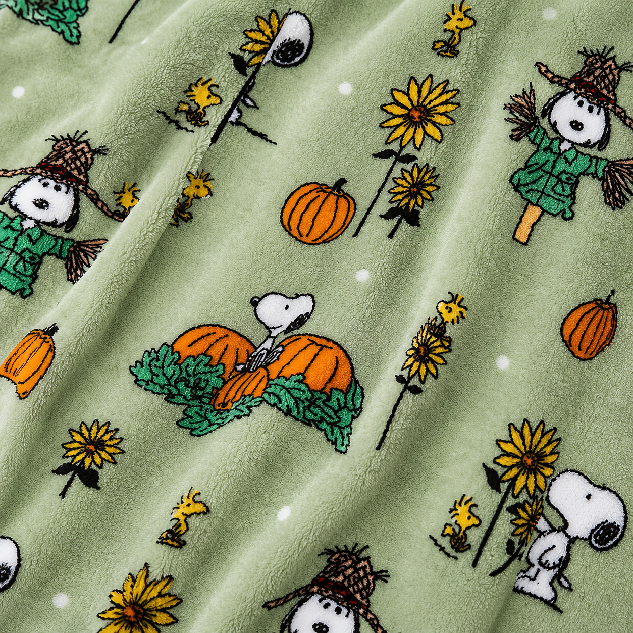 🍂Peanuts Harvest Plush Throw