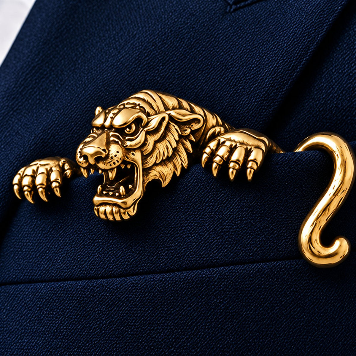🐊✨ Luxury Sculpted Animal Brooch – Premium Statement Piece for Suits & Blazers