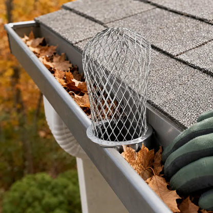 🍂 Expandable Metal Gutter Guard – Flexible Anti-Clog Downspout Leaf & Debris Strainer