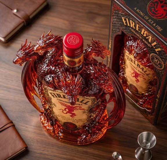 🐉 Dragon Sculpted Collector Bottle – Amber Home Bar Display
