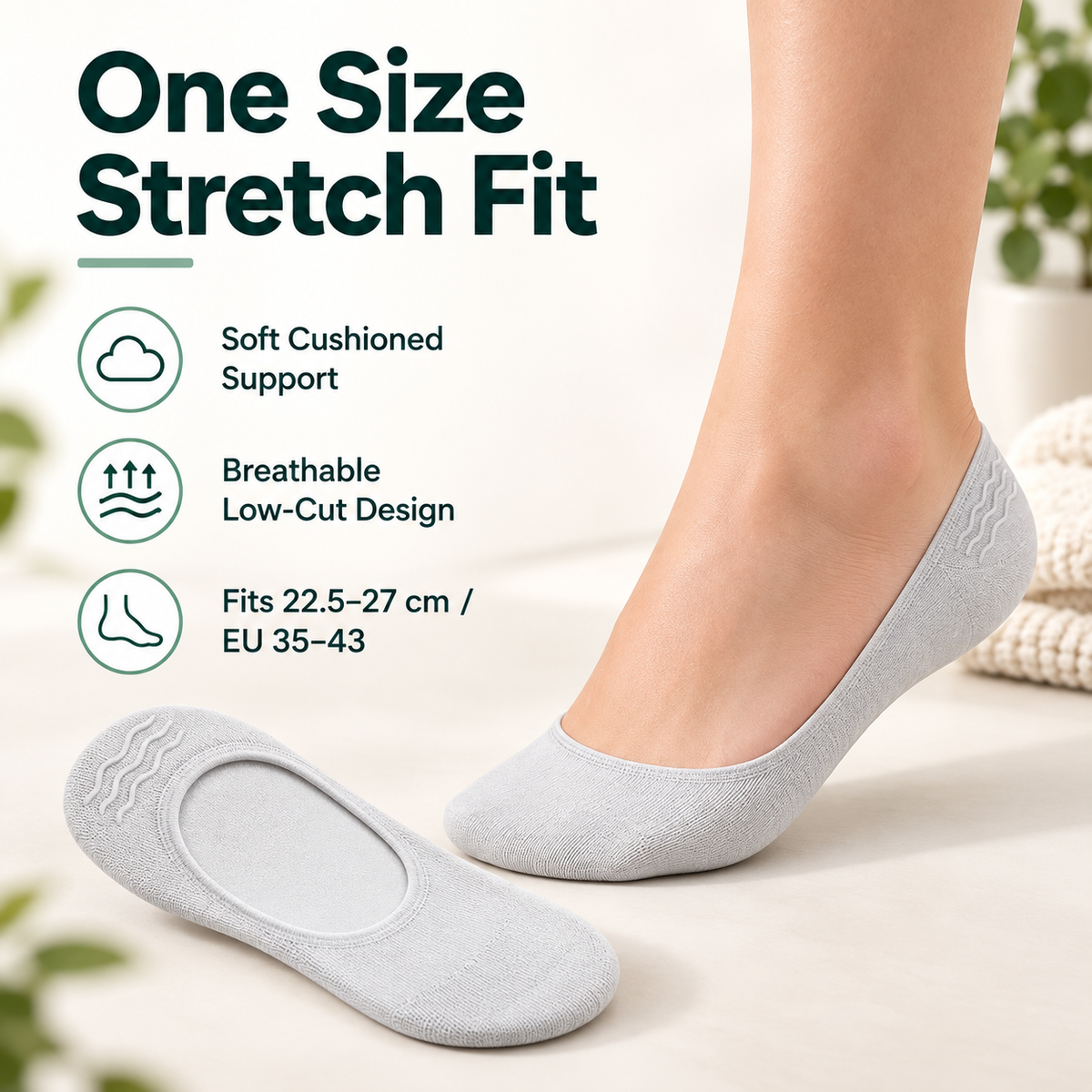 Gray no-show sock stretch fit demonstration showing EU 35 to 43 and foot length 22.5 to 27 cm