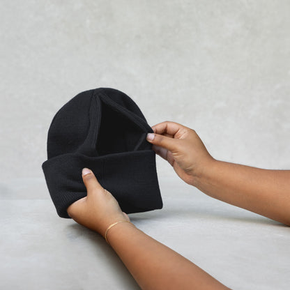 ❄️ Magnetic Ponytail Beanie – Keep Your Hair Up & Ears Cozy
