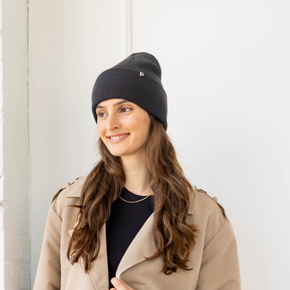❄️ Magnetic Ponytail Beanie – Keep Your Hair Up & Ears Cozy