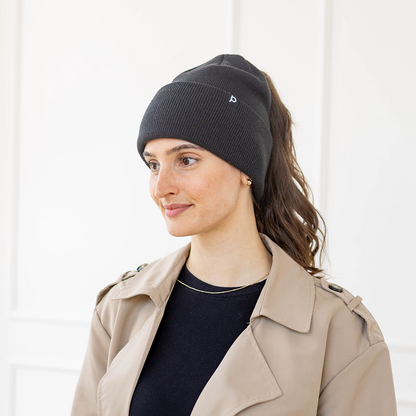 ❄️ Magnetic Ponytail Beanie – Keep Your Hair Up & Ears Cozy