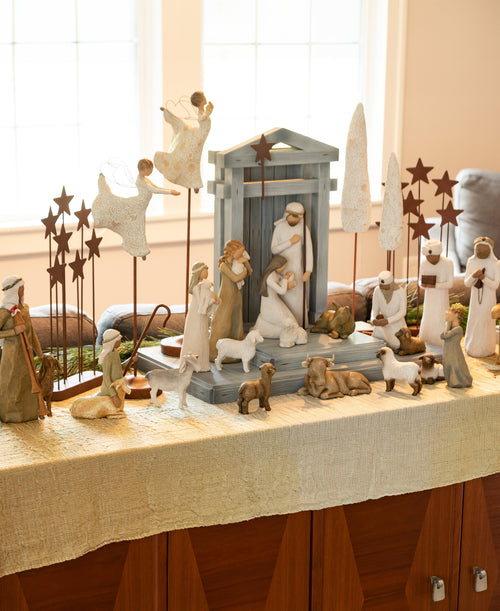 Nativity Premier plus Elevated Angels, 25-piece Set