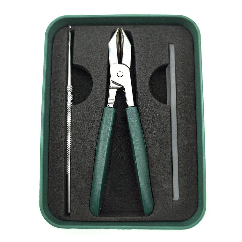 Wide-Jaw Slanted Nail Clippers – Easier Control for Every Trim