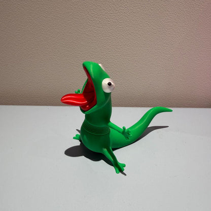 🦎 Wobbling Lizard Ride Ornament – A Little Buddy with Big Personality