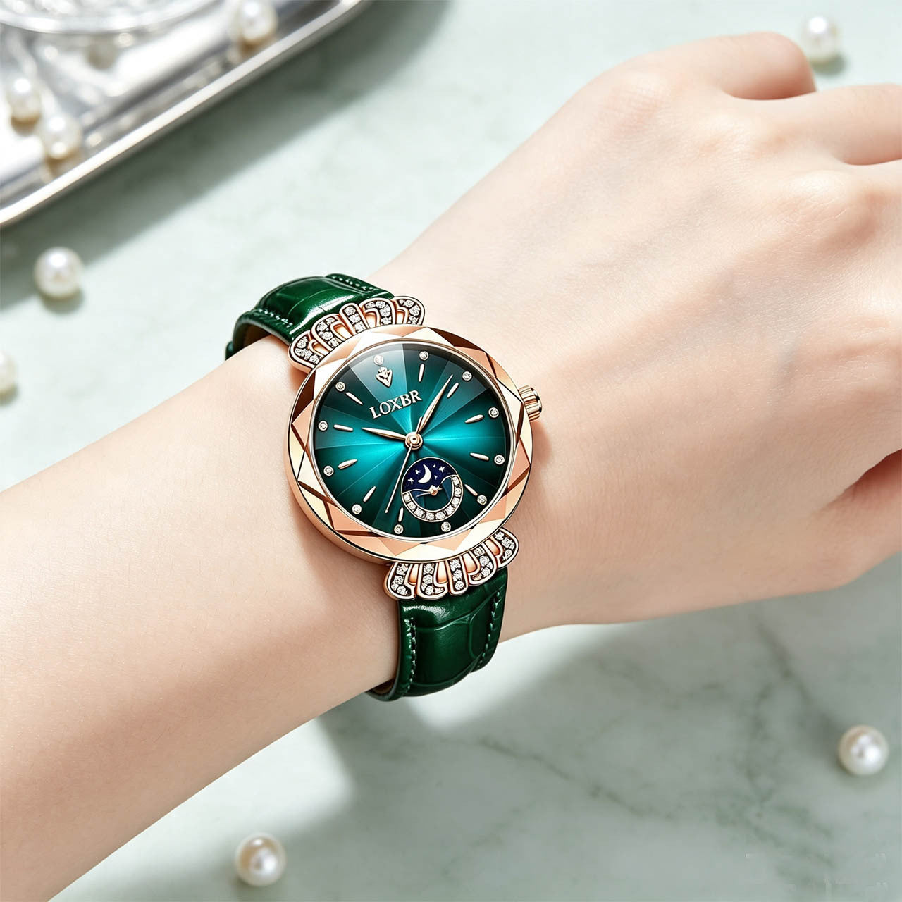 💎Diamond Star & Moon Watch – Elegant & Adjustable Design