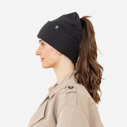 ❄️ Magnetic Ponytail Beanie – Keep Your Hair Up & Ears Cozy