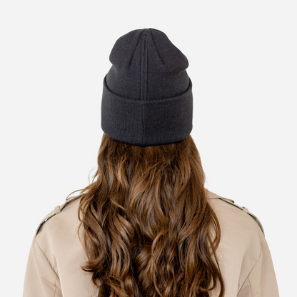 ❄️ Magnetic Ponytail Beanie – Keep Your Hair Up & Ears Cozy