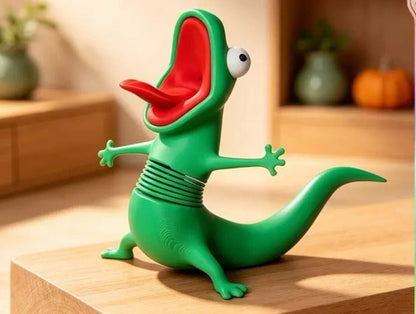 🦎 Wobbling Lizard Ride Ornament – A Little Buddy with Big Personality