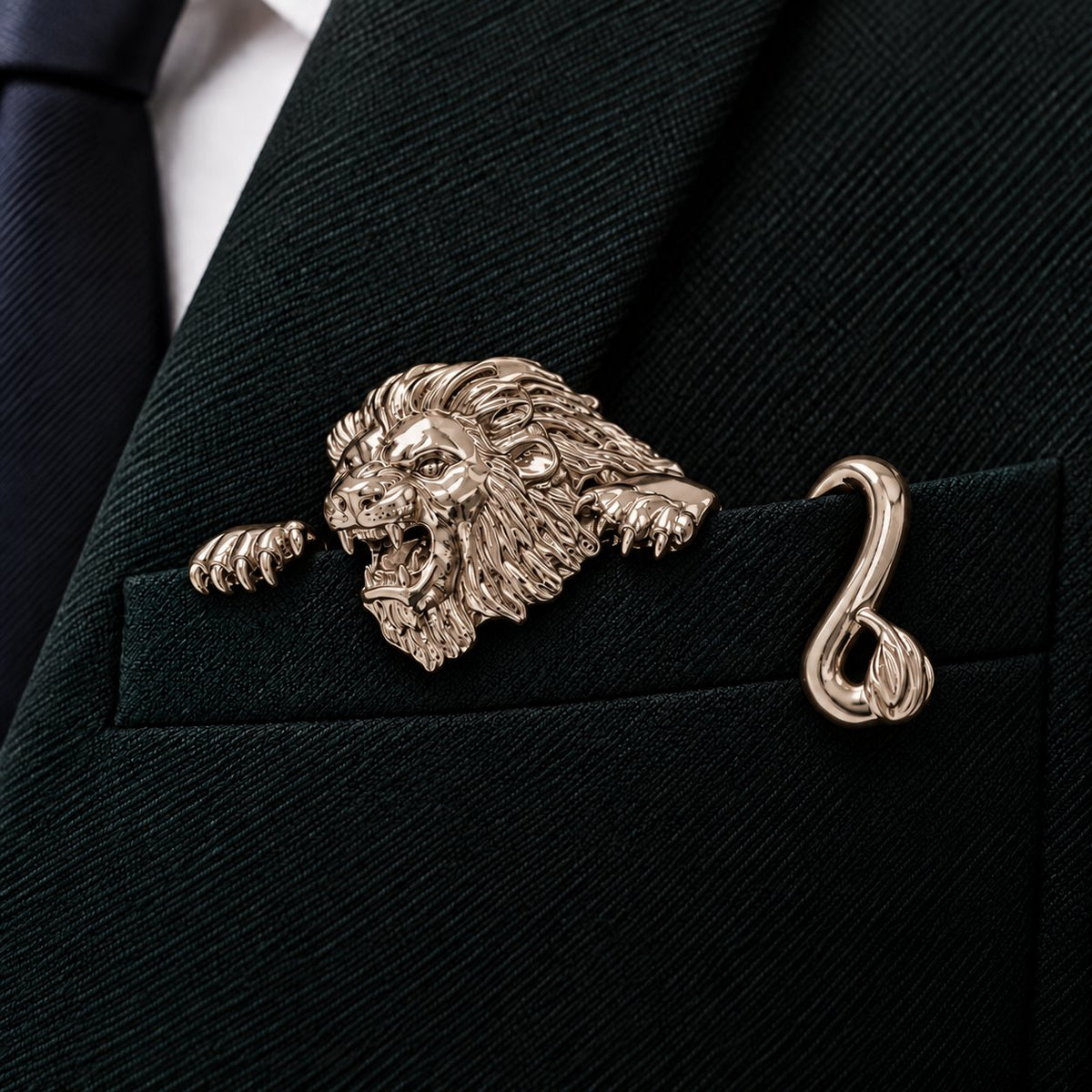 🐊✨ Luxury Sculpted Animal Brooch – Premium Statement Piece for Suits & Blazers