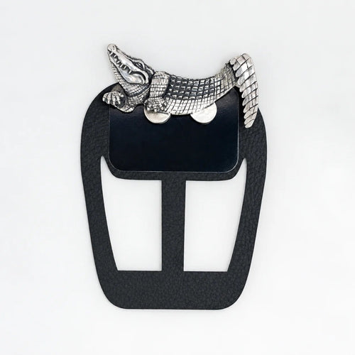 🐊✨ Luxury Sculpted Animal Brooch – Premium Statement Piece for Suits & Blazers