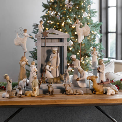 Nativity Premier plus Elevated Angels, 25-piece Set