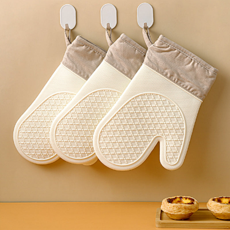 🔥 Heat-Resistant Silicone Cooking Gloves – Grip Hot Cookware with More Control